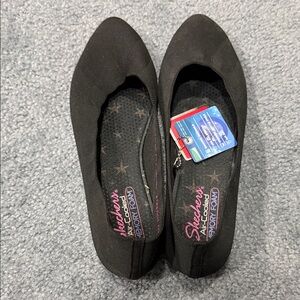 Skechers Women's Black Air Cooled Memory Foam Loafers